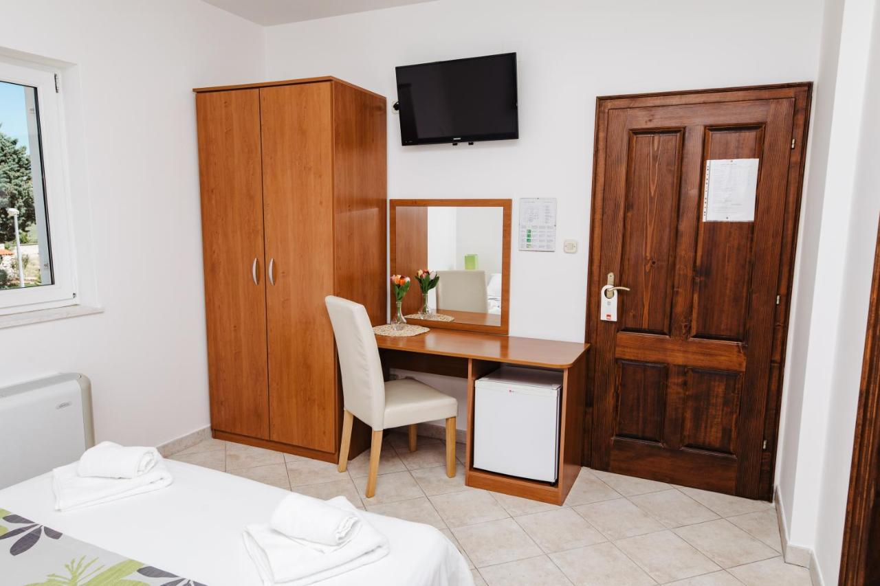 Villa Diana Tribunj  Ngoại thất bức ảnh